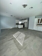 1040 Ruberta Ave in Glendale, CA - Foto de edificio - Building Photo