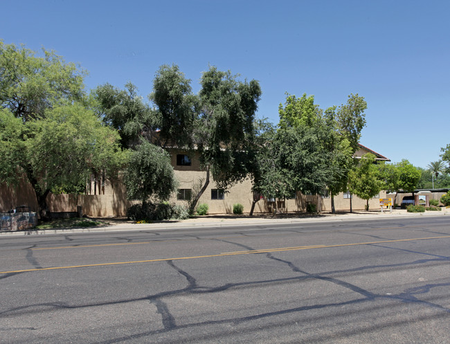 Sierra Shadows in Mesa, AZ - Foto de edificio - Building Photo