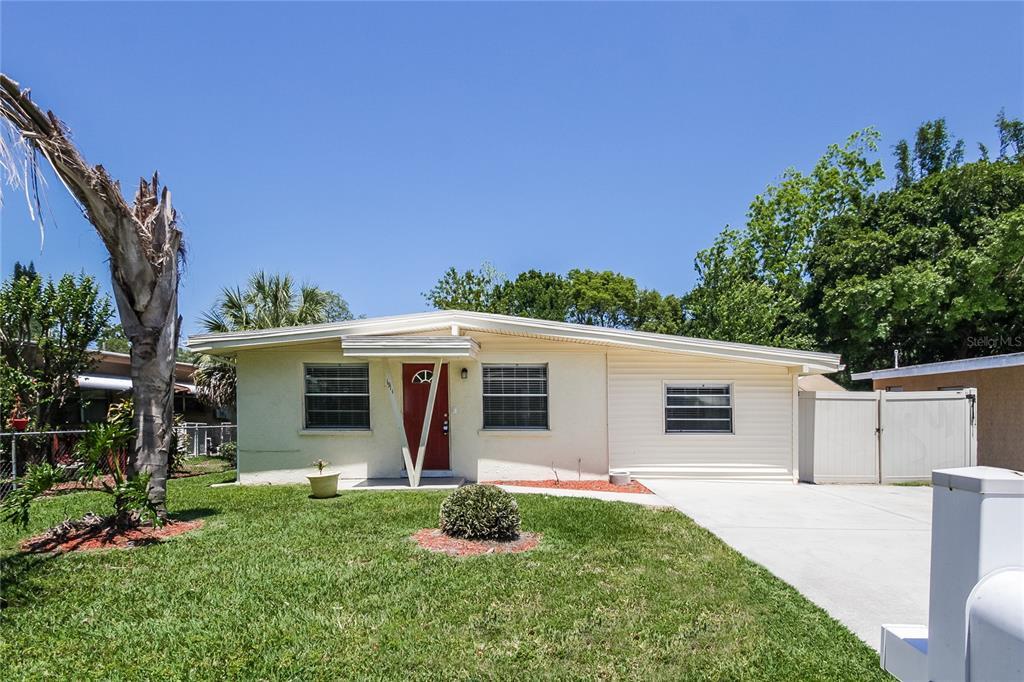 1911 3rd Ave E in Bradenton, FL - Building Photo