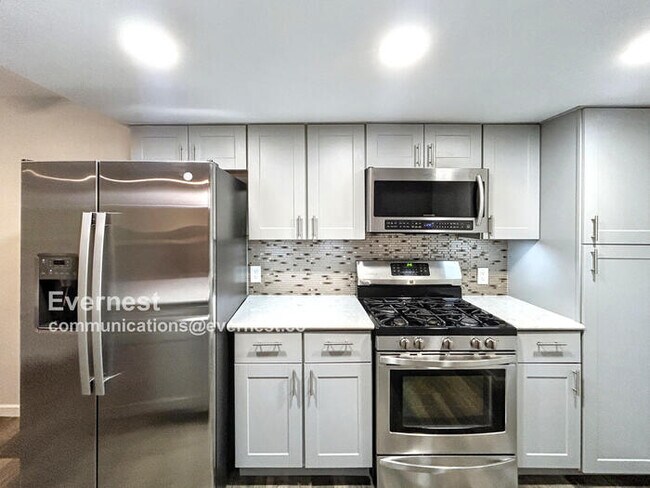 2016 Henderson Cir in Alpharetta, GA - Building Photo - Building Photo