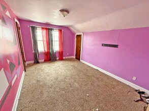 1043 Oxford Rd in Cleveland Heights, OH - Building Photo - Building Photo