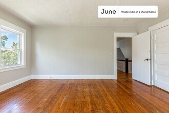 Private bedroom in 9 bed/2 bath Home in Boston, MA - Building Photo - Building Photo