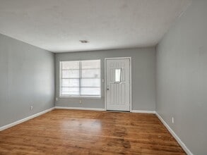 5004 S Broadway Ave in Oklahoma City, OK - Building Photo - Building Photo