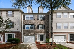 728 Celeste Ln in Atlanta, GA - Building Photo