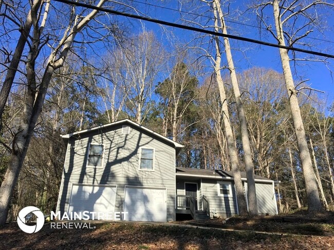 property at 5824 Stonehaven Dr NW