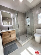 713 Devirian Pl in Altadena, CA - Building Photo - Building Photo