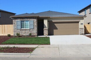 4271 Freemark Ave in Merced, CA - Building Photo