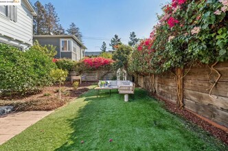2419 Webster St in Berkeley, CA - Building Photo - Building Photo