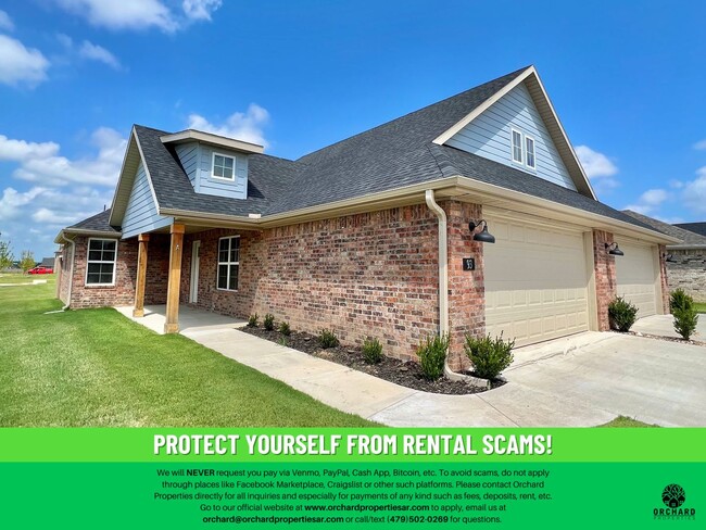 property at 323 N Cloudy Loop