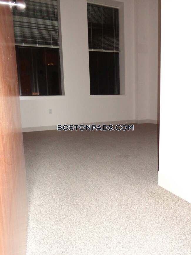 407 Washington St, Unit 701 in Boston, MA - Building Photo - Building Photo