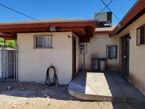 62 E Atlantic Ave in Henderson, NV - Building Photo - Building Photo