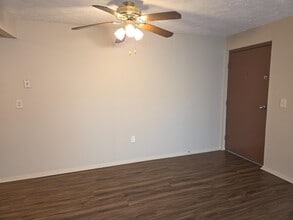 3883-3885 Bennett Rd in Cincinnati, OH - Building Photo - Building Photo