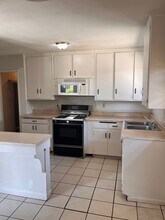 174 N Victoria Ave in San Jacinto, CA - Building Photo - Building Photo