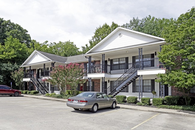 Leverett Station in Fayetteville, AR - Foto de edificio - Building Photo