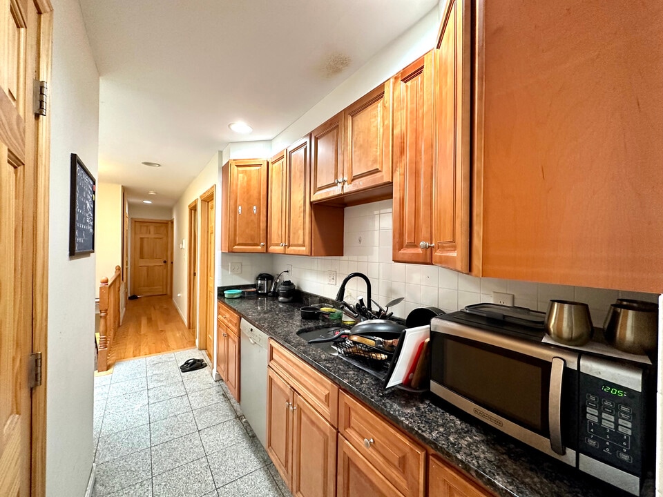 10 Moreland St, Unit #2 in Boston, MA - Building Photo