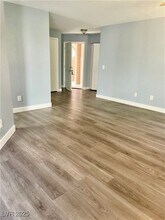 6881 Tamarus St in Las Vegas, NV - Building Photo - Building Photo