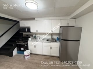 property at 565 W Main St