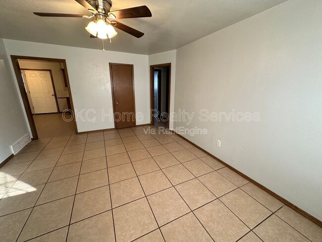 2248 Laneway Cir in Oklahoma City, OK - Building Photo - Building Photo