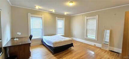 50 Lincoln Ave in Cortland, NY - Foto de edificio - Building Photo
