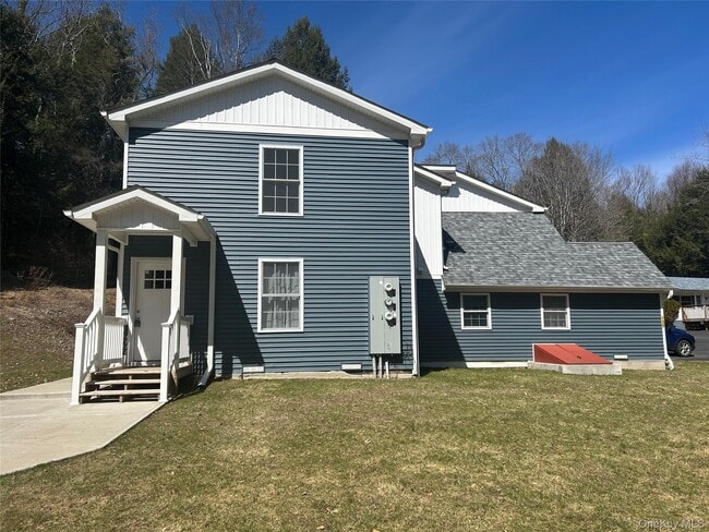 135 Gale Rd in Mongaup Valley, NY - Building Photo - Building Photo