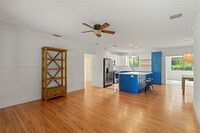 180 NE 150th St in Miami, FL - Building Photo - Building Photo