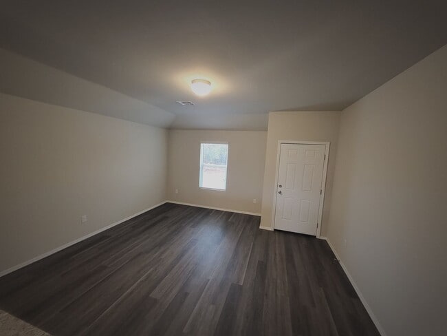 1348 Isabella Dr