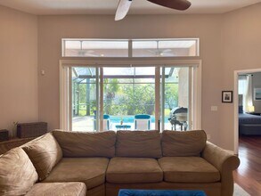 1687 Timber Crossing Ln in Jacksonville, FL - Building Photo - Building Photo