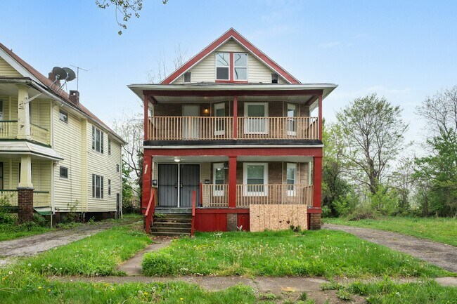 13500 3rd Ave in East Cleveland, OH - Foto de edificio - Building Photo