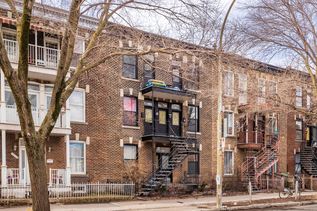 5282-5290 Papineau Av in Montréal, QC - Building Photo