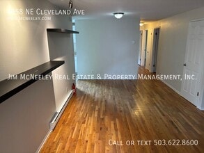 4058 NE Cleveland Ave in Portland, OR - Building Photo - Building Photo