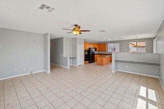 41 W Calle La Bolita in Sahuarita, AZ - Building Photo - Building Photo