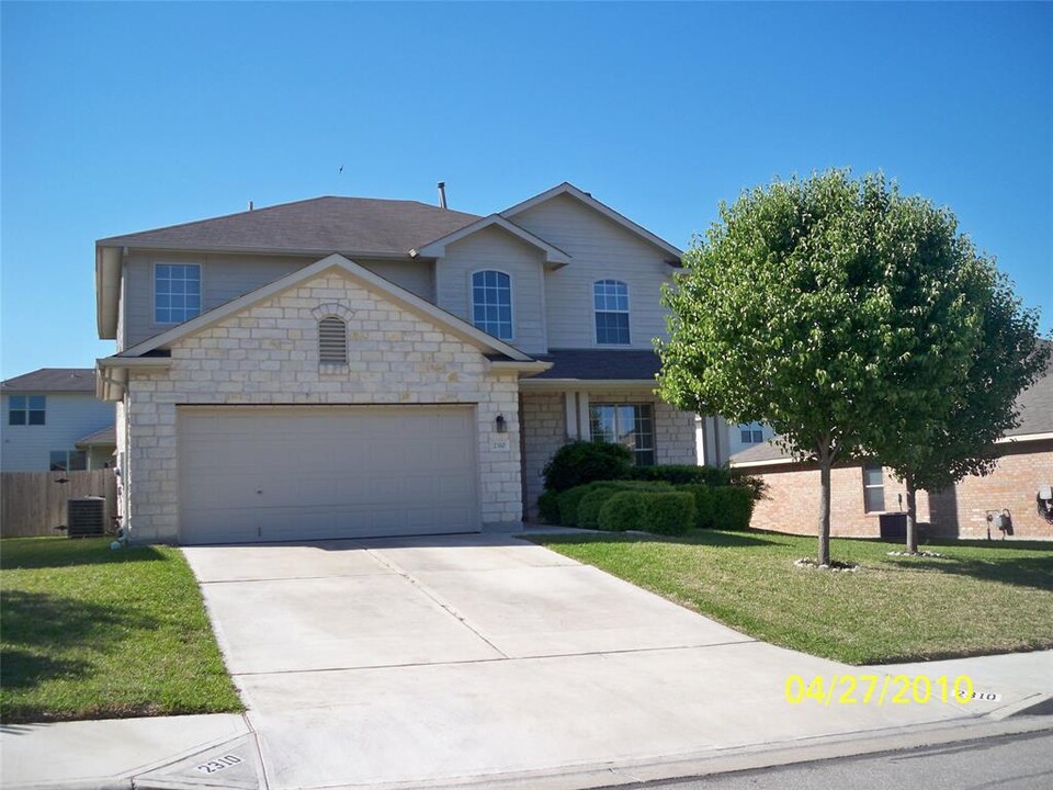 2310 Candle Ridge Trail in Georgetown, TX - Building Photo