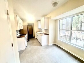 121 Sugar Mill Cir in Savannah, GA - Building Photo - Building Photo