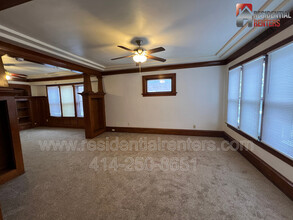 2742 N 40th St in Milwaukee, WI - Building Photo - Building Photo