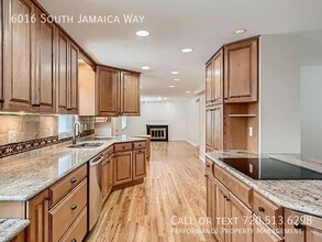 6016 S Jamaica Way in Englewood, CO - Foto de edificio - Building Photo