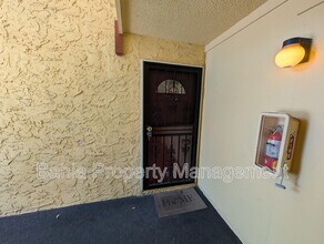 7512 Dolonita Dr in Tampa, FL - Building Photo - Building Photo