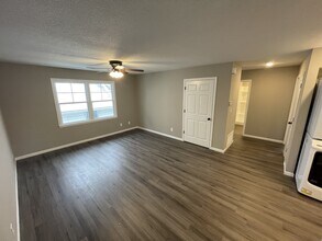 1708 Kentucky St in Lawrence, KS - Building Photo - Building Photo