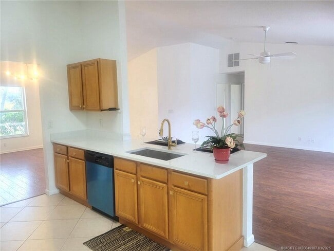 property at 1841 SW Starman Ave