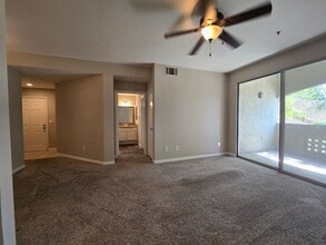 375 Central Ave in Riverside, CA - Foto de edificio - Building Photo