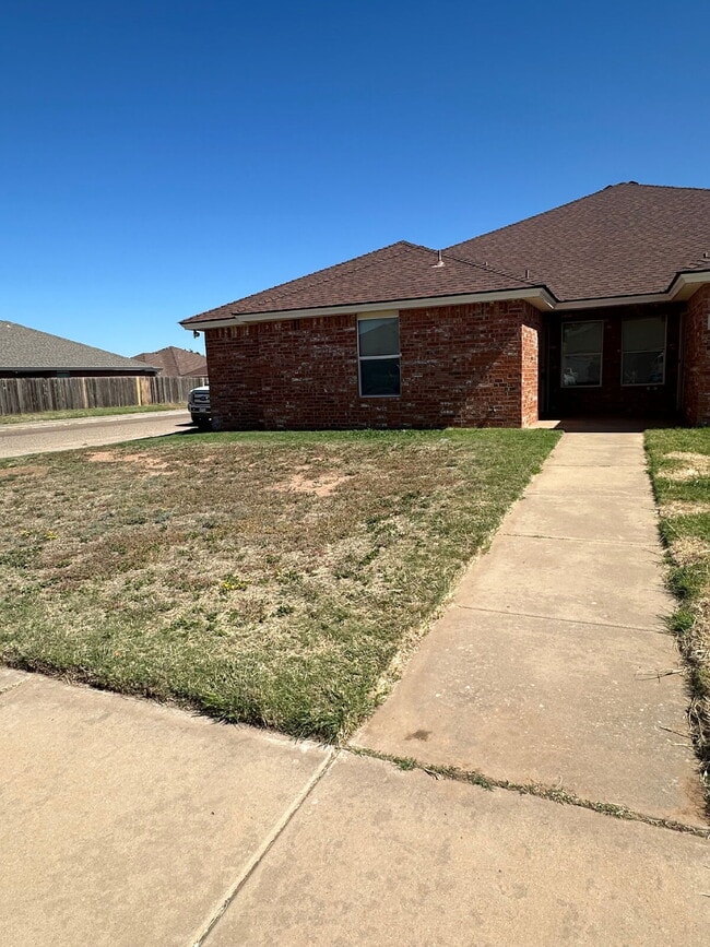 312 N Chicago Ave in Lubbock, TX - Building Photo - Building Photo