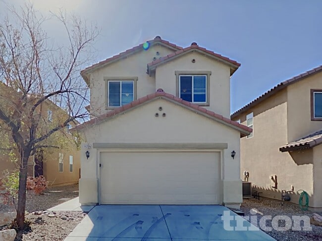 11729 Giles St in Las Vegas, NV - Building Photo - Building Photo
