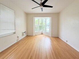 315 W 28th St in Miami Beach, FL - Building Photo