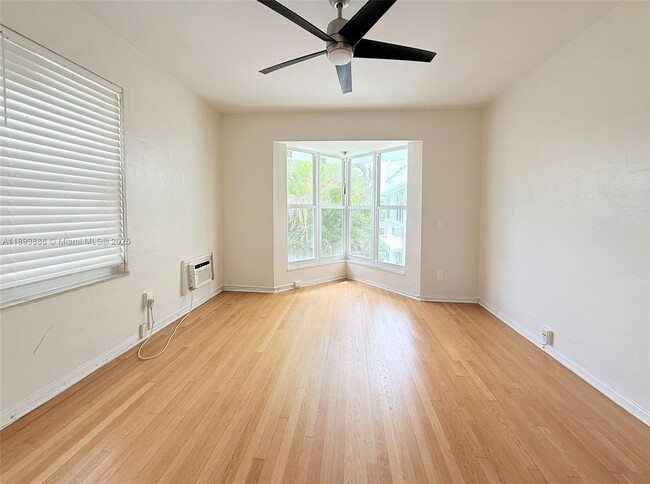property at 315 W 28th St