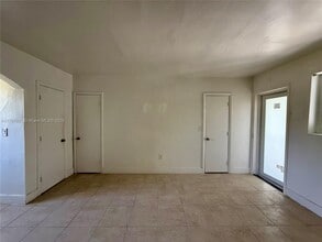 5305 Biscayne Blvd in Miami, FL - Building Photo - Building Photo