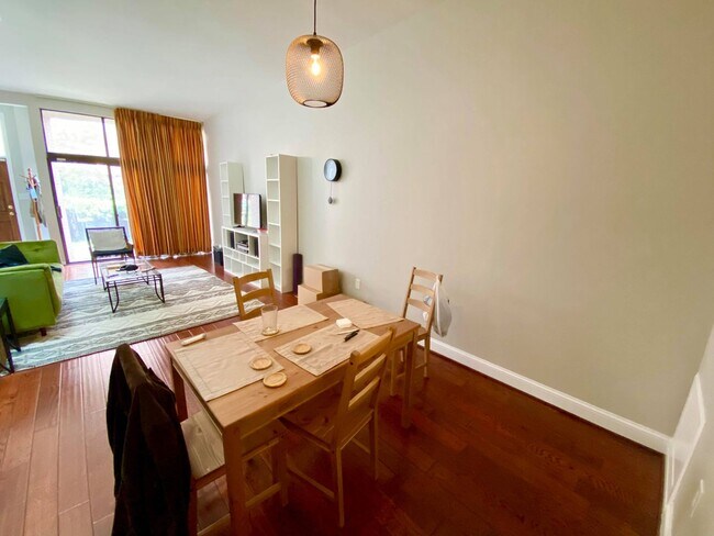 906 Stubblefield Ln in Baltimore, MD - Building Photo - Building Photo