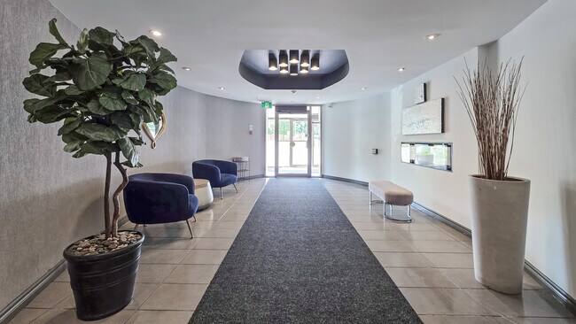 Empress Gates Apartments in London, ON - Building Photo - Building Photo