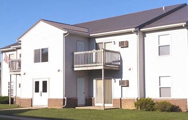 107 Chapel Ln in Ashley, IN - Building Photo - Building Photo