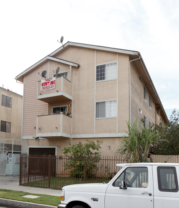 1051 Myrtle Ave in Long Beach, CA - Foto de edificio