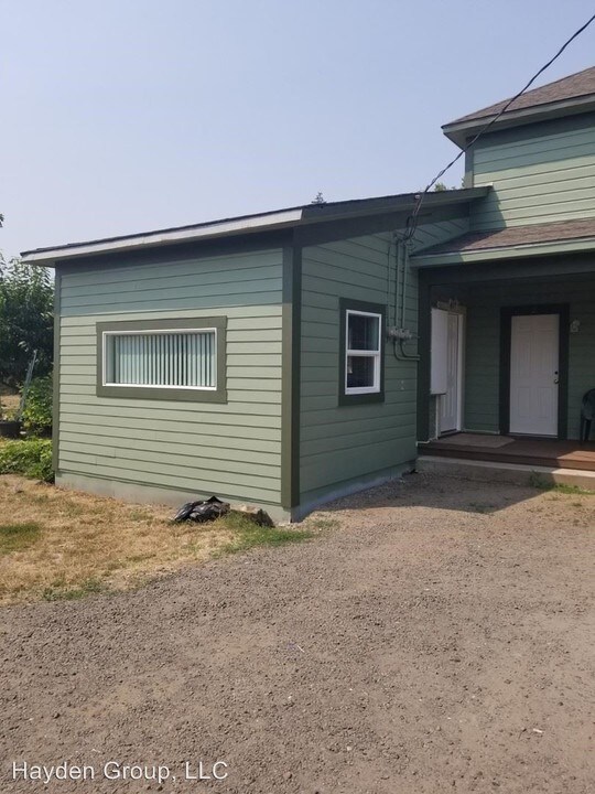 374 SE Walnut St-Unit -#3 in Hillsboro, OR - Foto de edificio