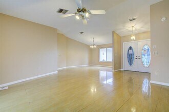 2406 Appian Ave in Spring Hill, FL - Building Photo - Building Photo